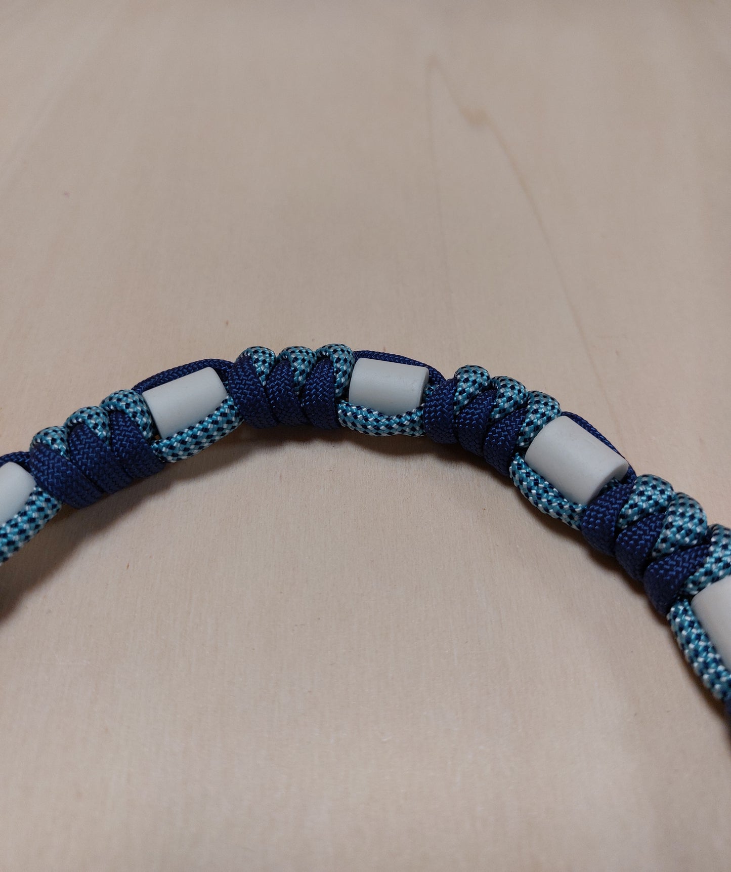 Bij-Zalme tekenband donkerblauw/blauw